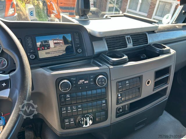 Haakarm vrachtwagen MAN 26.460 TGS Abroller Multilift 6x2