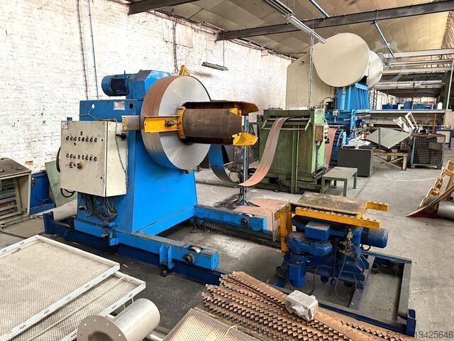Tekercses egyengető gépek ZM Decoiler 5 ton + loading cart
