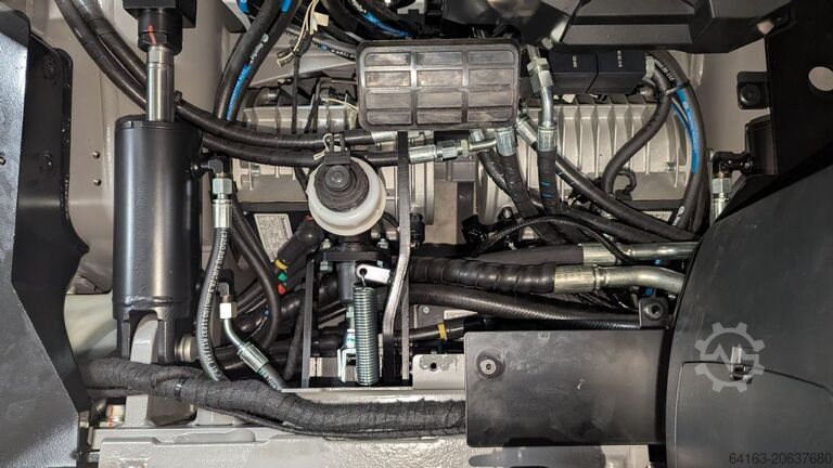 Empilhador eléctrico de 3 rodas Jungheinrich EFG BB 216k Ausstellungsstück