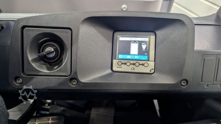 Elektryczny wózek widłowy 4-kołowy Jungheinrich EFG BC 330 Ausstellungsstück