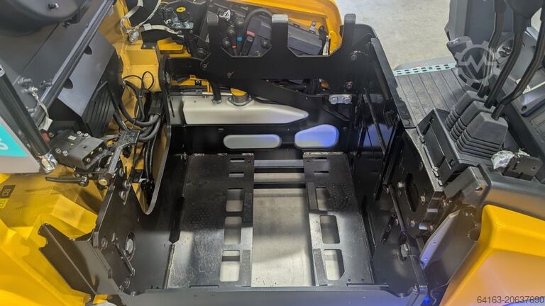 Elektryczny wózek widłowy 4-kołowy Jungheinrich EFG BC 330 Ausstellungsstück