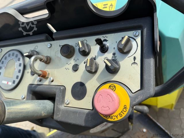 Single drum roller AMMANN ARX26 / 2019 BJ / 553 H