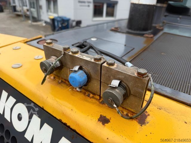 Road roller KOMATSU D61PX-15E0 6 Wege-Schild Klima