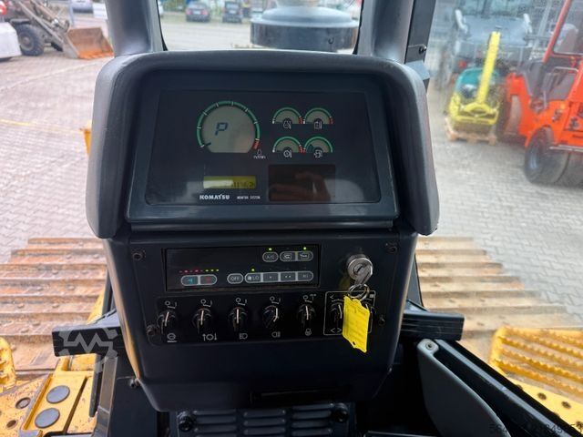 Road roller KOMATSU D61PX-15E0 6 Wege-Schild Klima