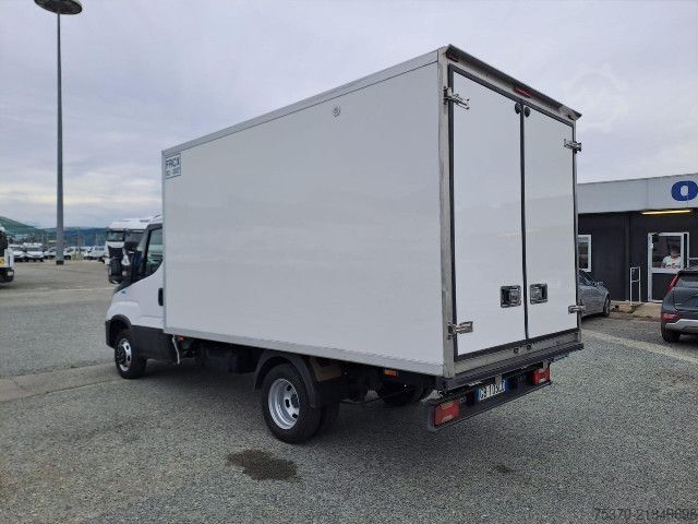 Furgone isotermico frigorifero IVECO DAILY 35C16
