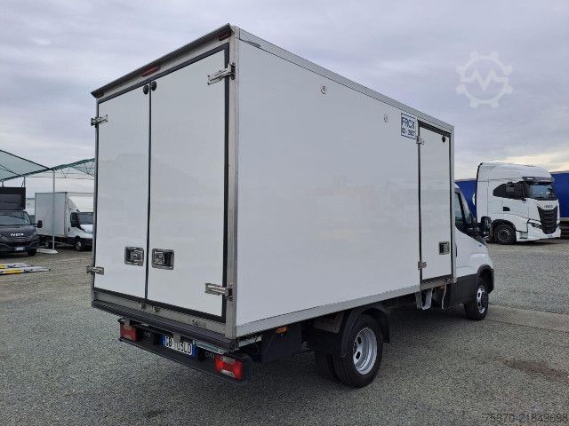 Furgone isotermico frigorifero IVECO DAILY 35C16