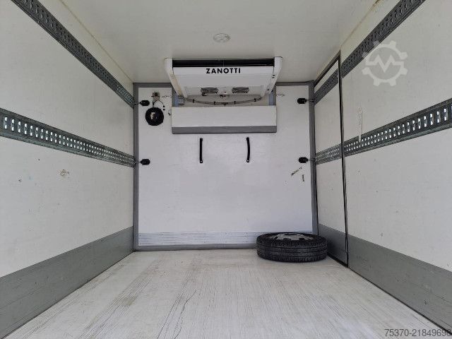 Furgone isotermico frigorifero IVECO DAILY 35C16