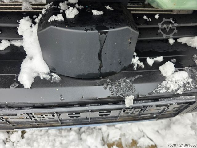 Yüksek tavanlı panelvan IVECO 35S18 Kastenwagen Maxi hoch&lang, Unfall