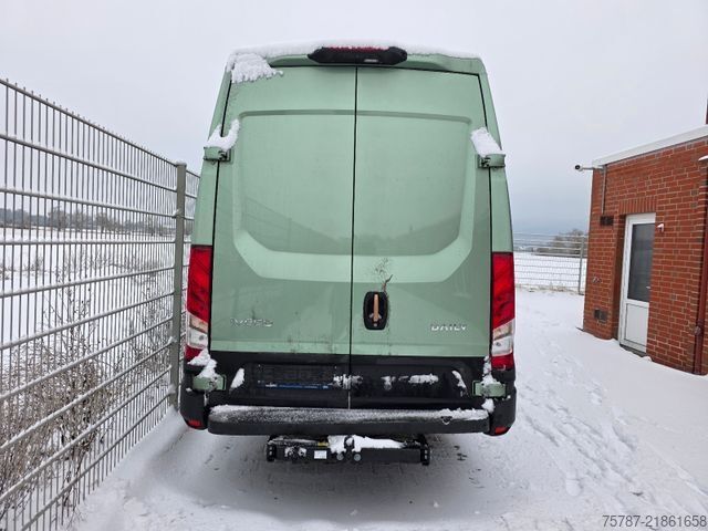 Yüksek tavanlı panelvan IVECO 35S18 Kastenwagen Maxi hoch&lang, Unfall