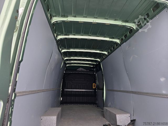 Yüksek tavanlı panelvan IVECO 35S18 Kastenwagen Maxi hoch&lang, Unfall