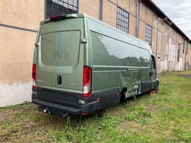 Yüksek tavanlı panelvan IVECO 35S18 Kastenwagen Maxi hoch&lang, Unfall