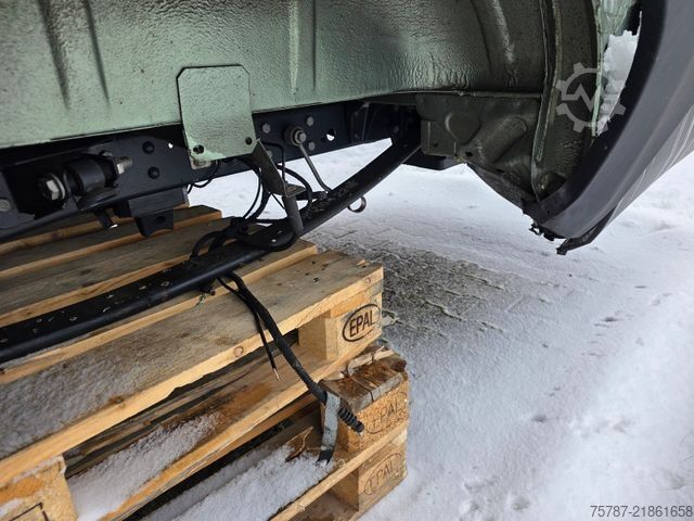 Yüksek tavanlı panelvan IVECO 35S18 Kastenwagen Maxi hoch&lang, Unfall