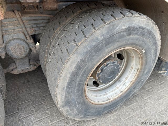 Autocisterna a vuoto MAN TGS 33.440 6x4 BB/BBS Kanalreiniger Kombi MÜLLER