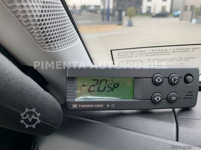 Furgone isotermico frigorifero IVECO Daily 70C18P TK-KOFFER LUFT LBW AHK LED KLIMA