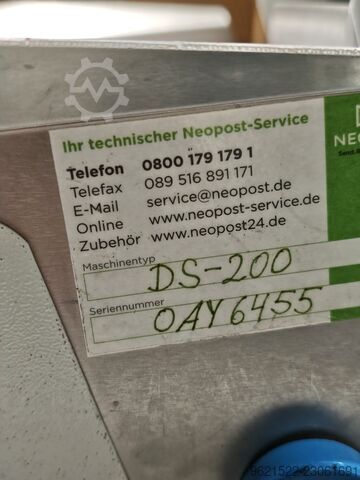 Máquina de inserção de envelopes Neopost DS-200