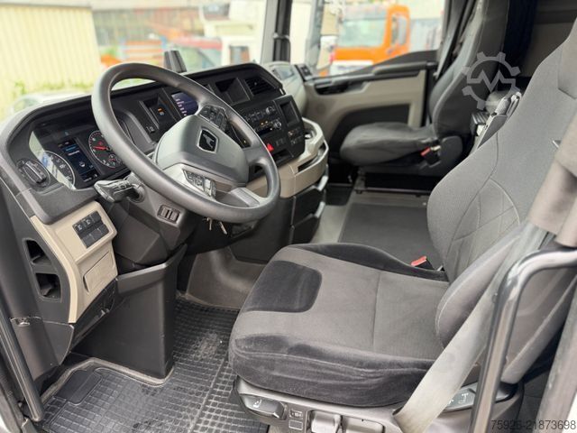Camion de matières dangereuses MAN TGX 18 SZM / 4x2 LLS