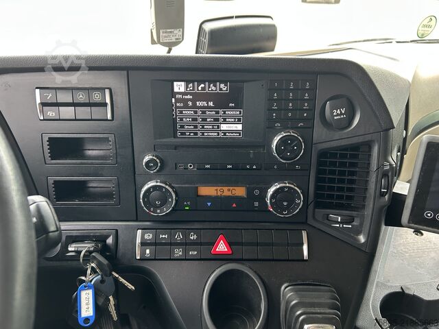 Standard-SZM Mercedes-Benz Actros 1840 Streamspace / 733 dkm / Full Spoile...
