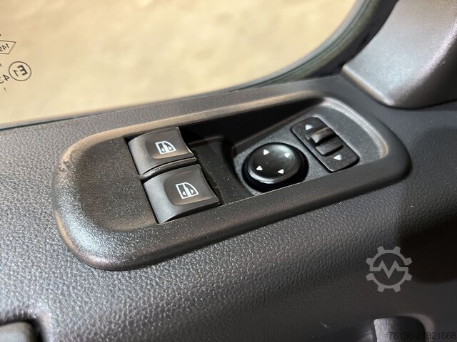 Furgone Renault Master 2.3 dCi L2H2 180 PK / Euro 6 / Airco / C...