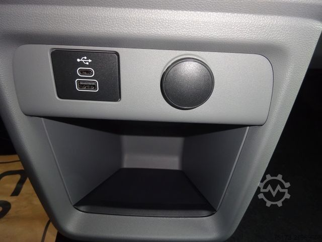 Kleinbus FORD Tourneo Custom Titanium 320 L2 4x4 Matrix Stndhz
