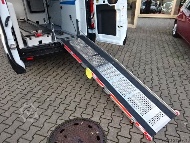 Feuerwehrfahrzeug FORD Transit 350L2 AT KTW Rettung Rampe