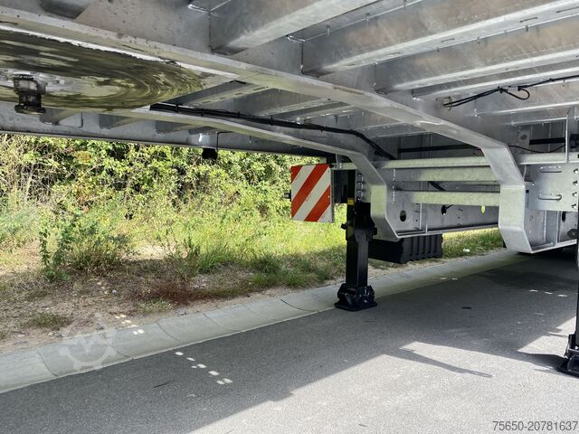 Reboque de plataforma rebaixada Möslein ST 3-Plato 9,4 3 Achs Satteltieflader Plato 45 t GGfür Fertigteile, Baumaschinen oder Container