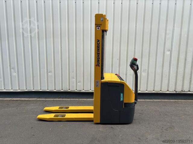 Palle stabler Jungheinrich EJC 216