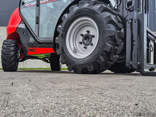 Terreinheftruck Manitou MC 30-4