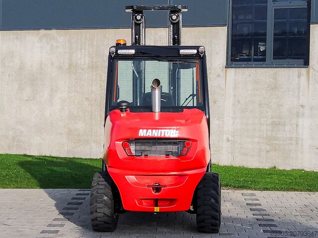 Terreinheftruck Manitou MC 30-4