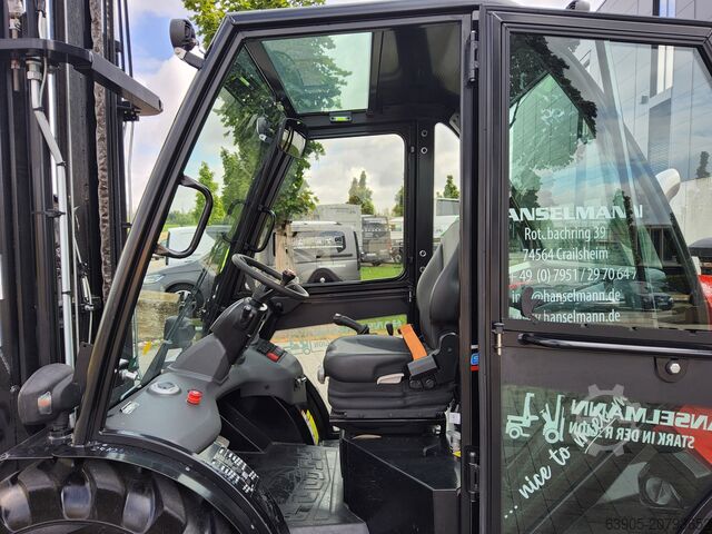 Terreinheftruck Manitou MC 30-4