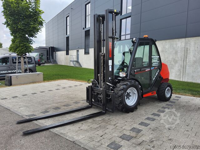 Terreinheftruck Manitou MC 30-4