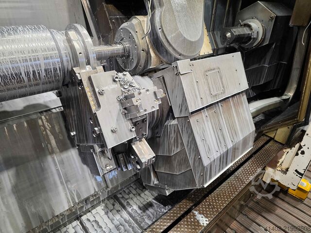 Centru de strunjire și frezare CNC Okuma Macturn 550 W