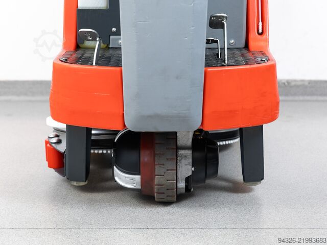Hako Scrubmaster B75 R ÚJ AKKUMULÁTOROK Hako Scrubmaster B75 R TB650 - 2015y - 808h