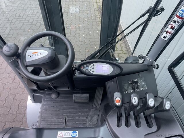 Elektromos négykerekű targonca Still RX60-25