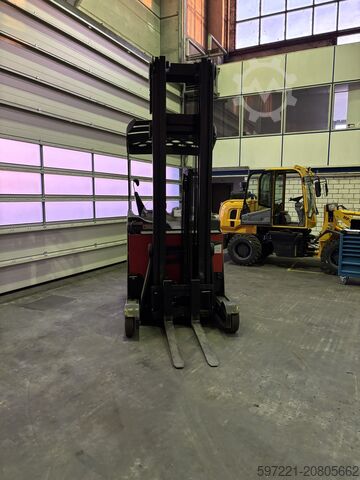 Retrakční vozíky Crown ESR 5000S