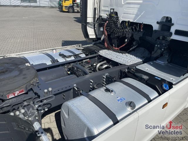 Standard nyergesvontató Scania R 460 A4x2NA DIFF-L RETARDER SUPER PARK AIRCO ACC