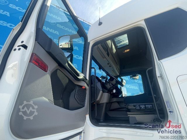 Standard nyergesvontató Scania R 460 A4x2NA DIFF-L RETARDER SUPER PARK AIRCO ACC