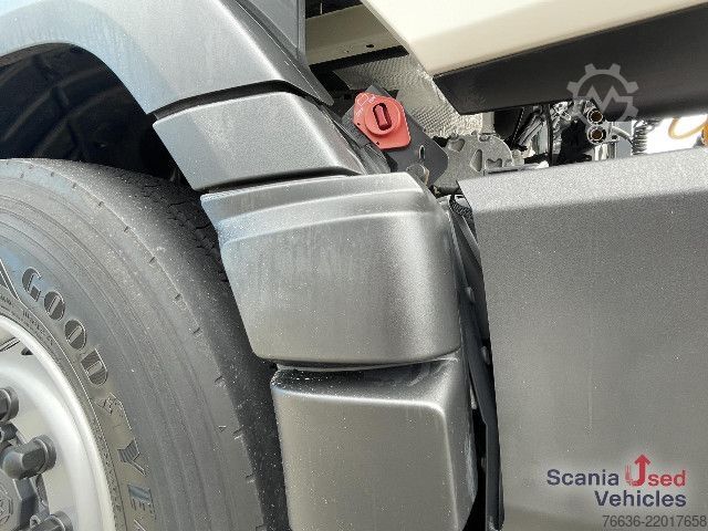 Farligt gods lastbil Scania R 460 A4x2NB RETARDER P-AIRCO SUPER PTO FULL AIR