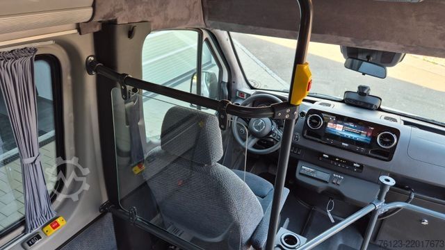 Minibus MERCEDES-BENZ Sprinter 515 Heckniederflur 2 x vorhanden