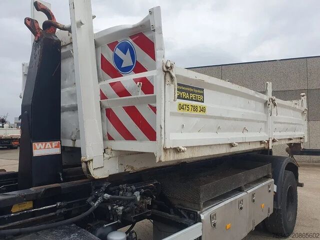 Crane truck Mercedes-Benz Atego 1928