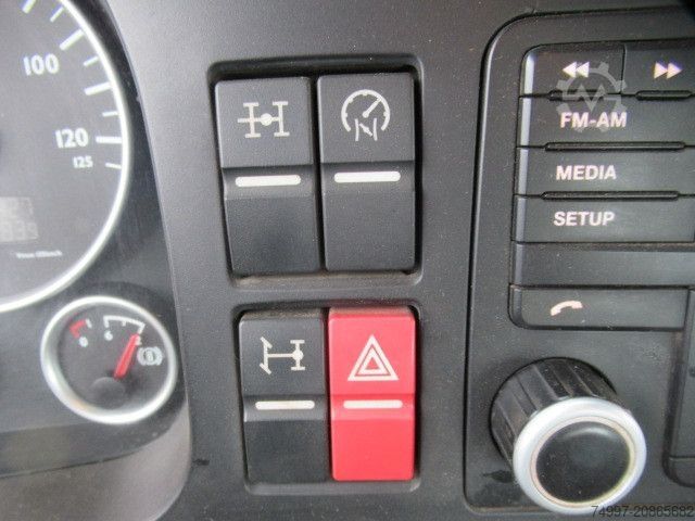 Truck chassis MAN 26.440 / 6 x 4 / Meiller