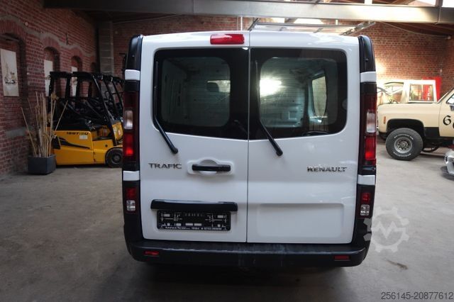 Minibus RENAULT Trafic Kasten L1H1 Tüv Neu 1Hand Klima Tempomat