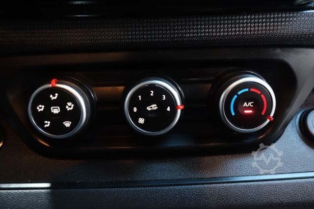 Minibus RENAULT Trafic Kasten L1H1 Tüv Neu 1Hand Klima Tempomat