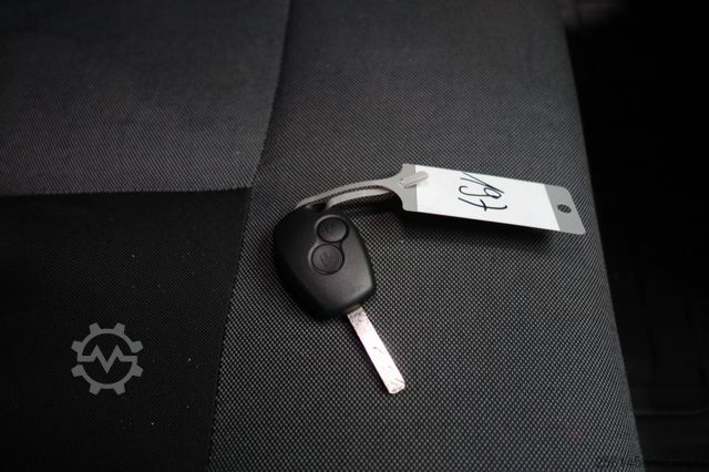 Bestelwagen RENAULT Master L1 H1  Tüv Servic Neu Klima PDC