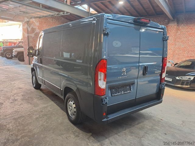 Minibus PEUGEOT Boxer Kasten L1 H1 Klima Kamera Tempo Tüv E6