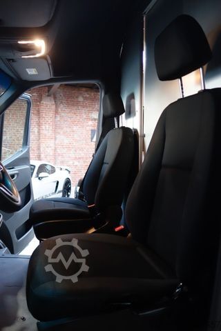 Miniautocarro MERCEDES-BENZ eSprinter Kasten 314 L2 terie Klima