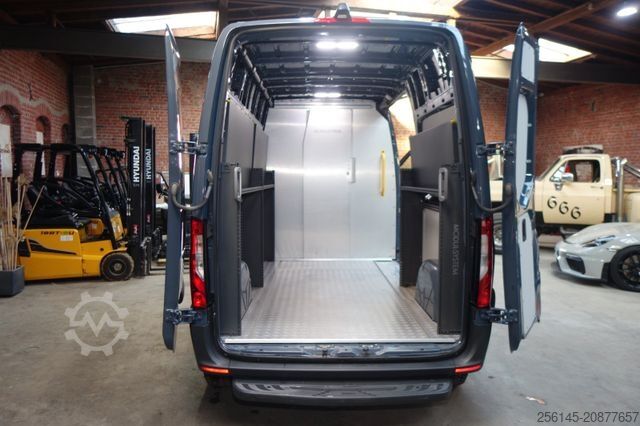 Miniautocarro MERCEDES-BENZ eSprinter Kasten 314 L2 terie Klima