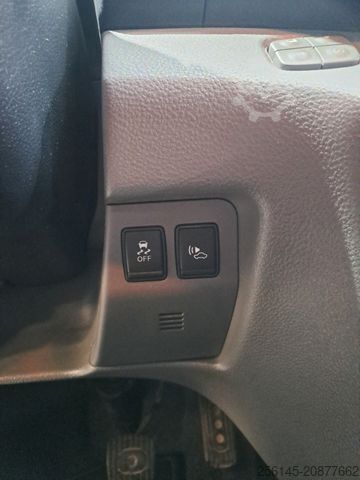 Minibusz NISSAN e-NV200 TüvNeu Sitzh. Kamera AHK Klima 40kWh