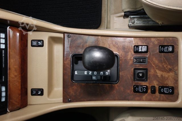 Fourgon MERCEDES-BENZ SEL 500 W126 Schiebdach Leder Langversion TüvNeu