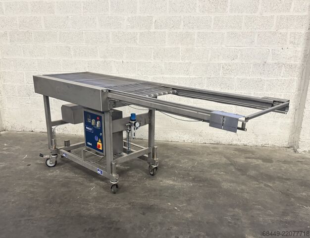 Tvarovací stroj MLF 400 + pružinový pás GEA MultiFormer 400 + Schietband