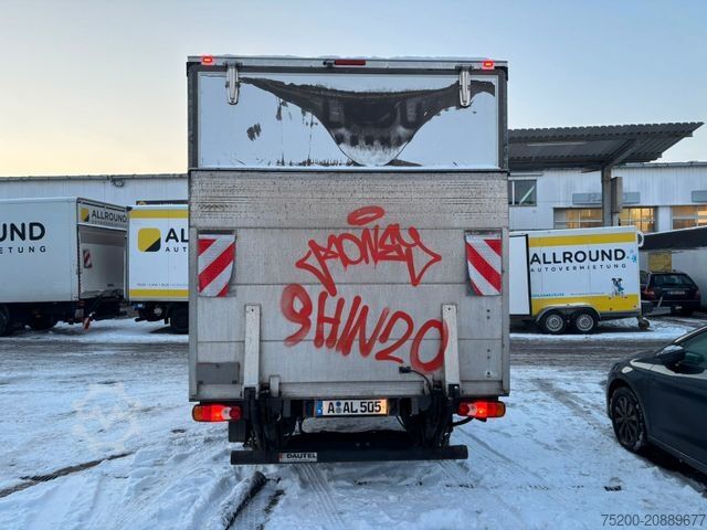 Box van RENAULT Master